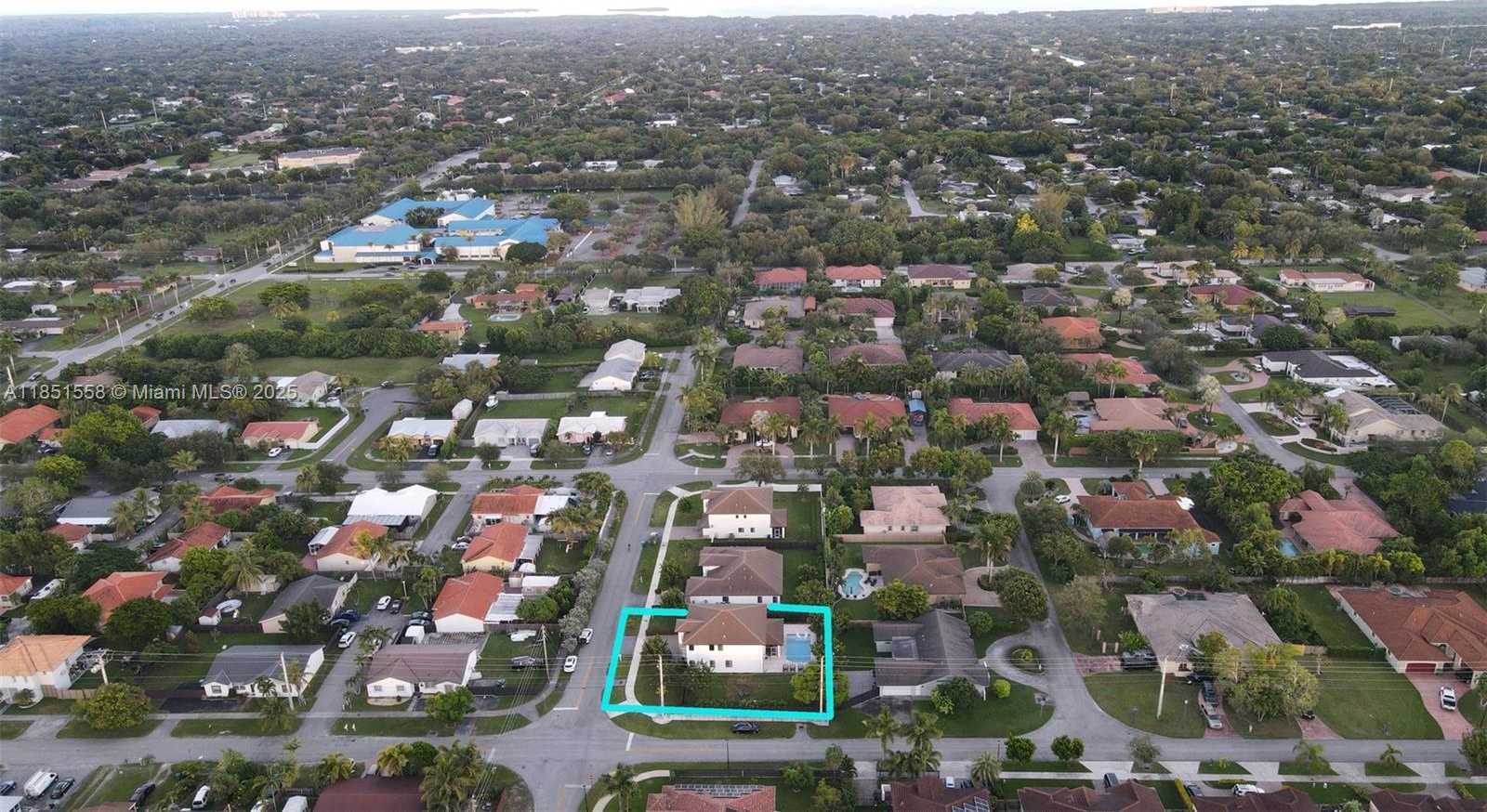 Small Image of 9220 SOUTH WEST 170TH ST, Palmetto Bay Number 38