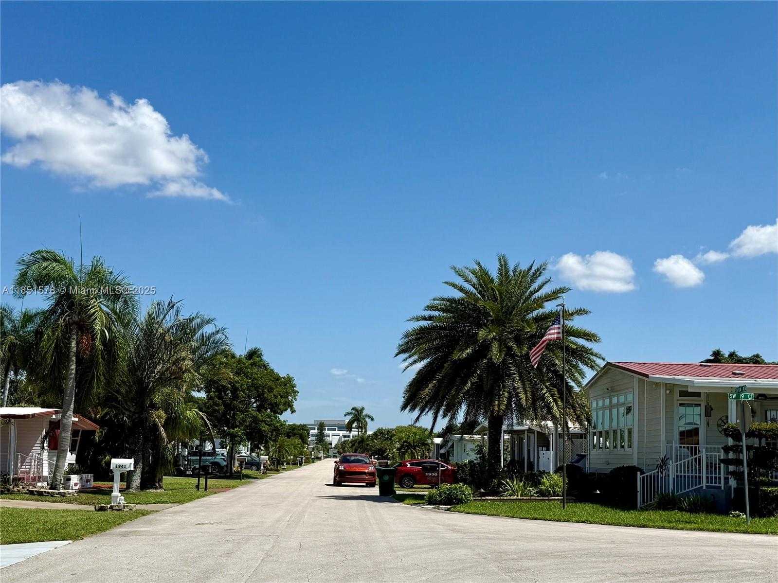Small Image of 1920 SOUTH WEST 84TH AVE, Davie Number 26