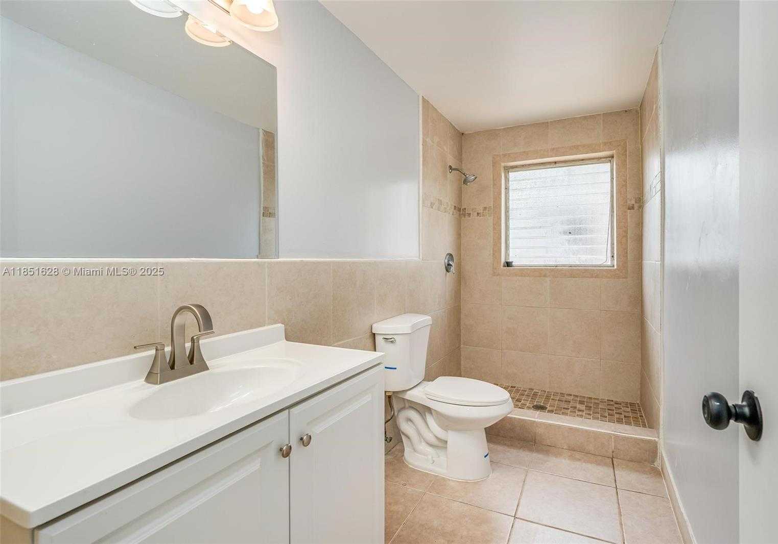 Small Image of 5615 SIMMS ST, Hollywood Number 16