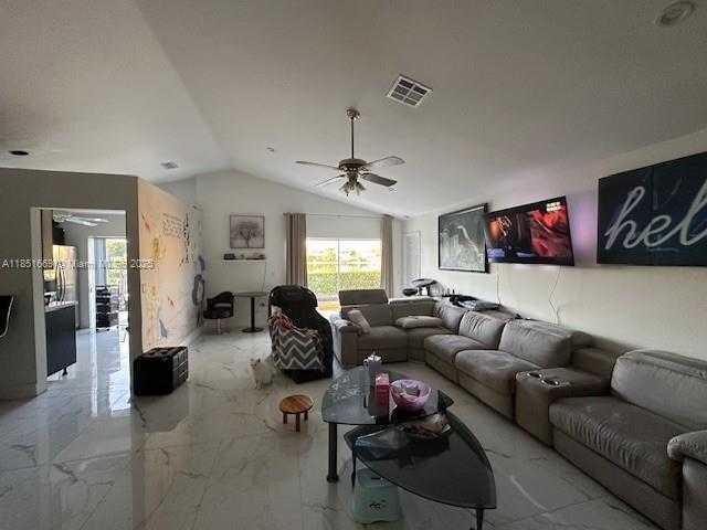 Small Image of 10000 SOUTH WEST 9TH CT, Pembroke Pines Number 3