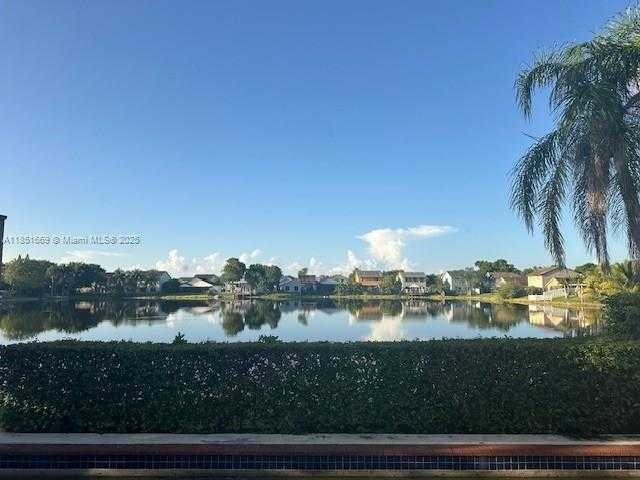 Small Image of 10000 SOUTH WEST 9TH CT, Pembroke Pines Number 8