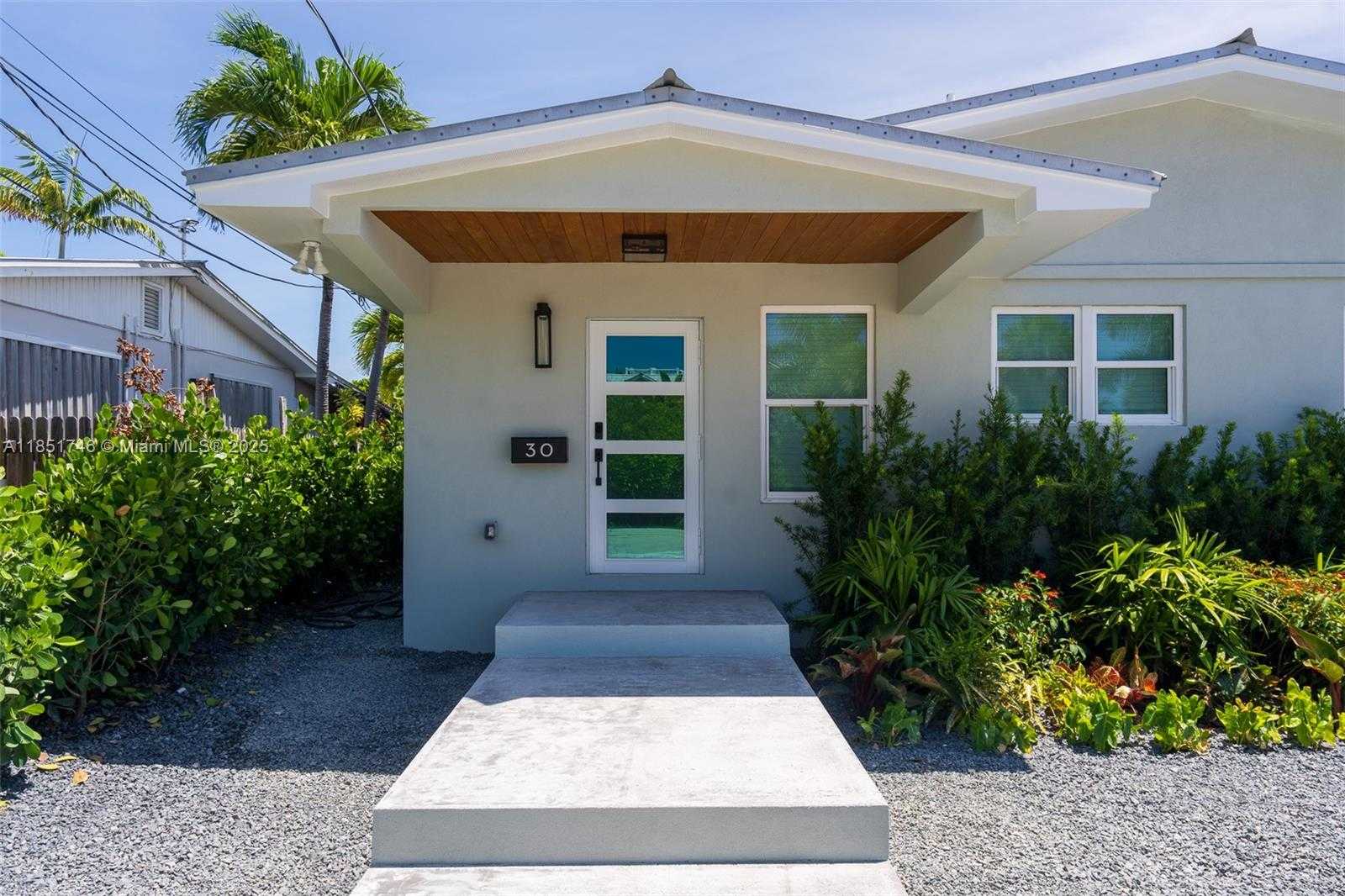 Small Image of 30 KEY HAVEN RD, Key West Number 15