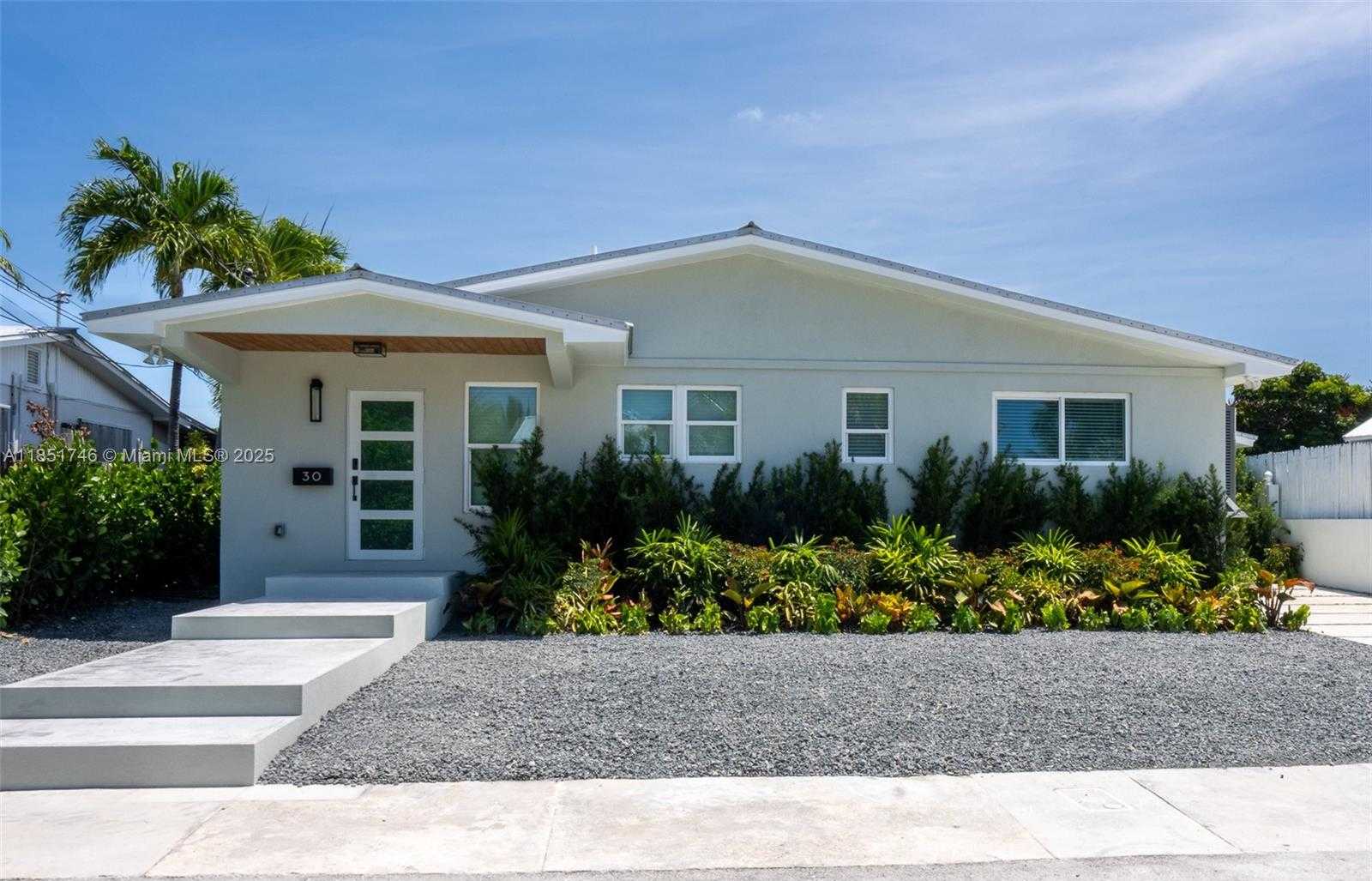 Small Image of 30 KEY HAVEN RD, Key West Number 16