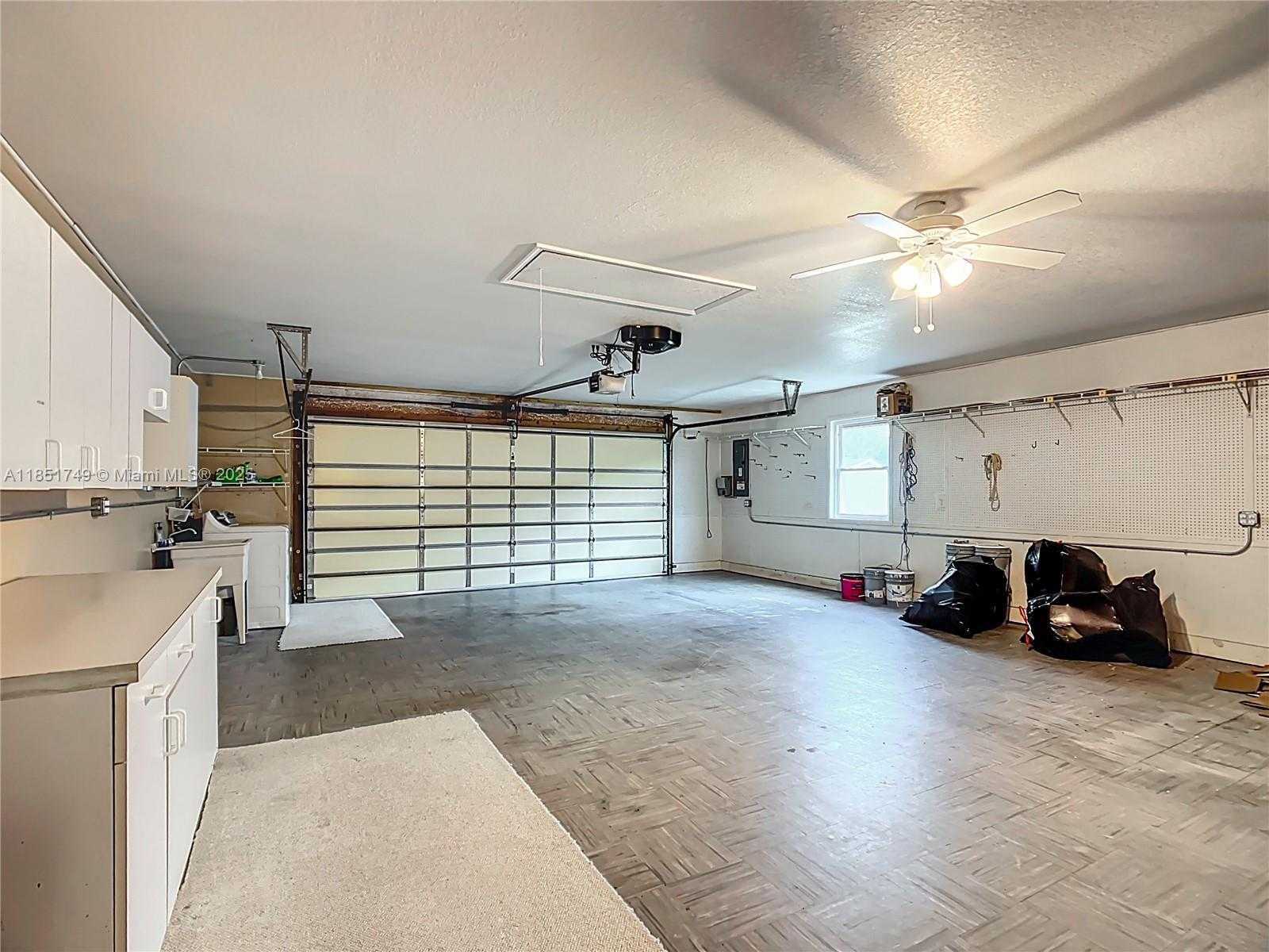 Small Image of 7040 TAMARIND, Lake Wales Number 24