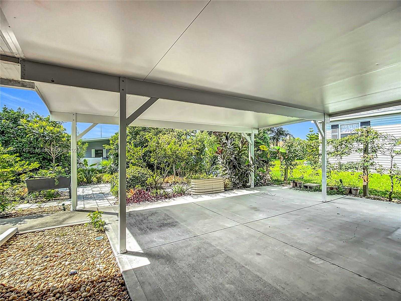 Small Image of 7040 TAMARIND, Lake Wales Number 32