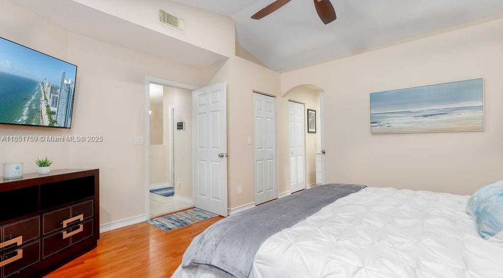 Small Image of 2002 NORTH WEST 184TH WAY, Pembroke Pines Number 12