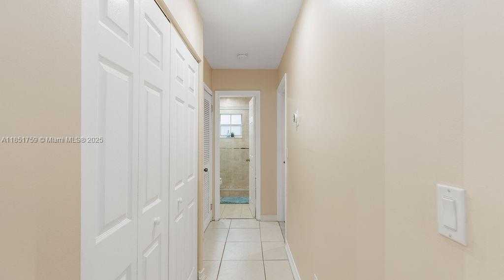 Small Image of 2002 NORTH WEST 184TH WAY, Pembroke Pines Number 13