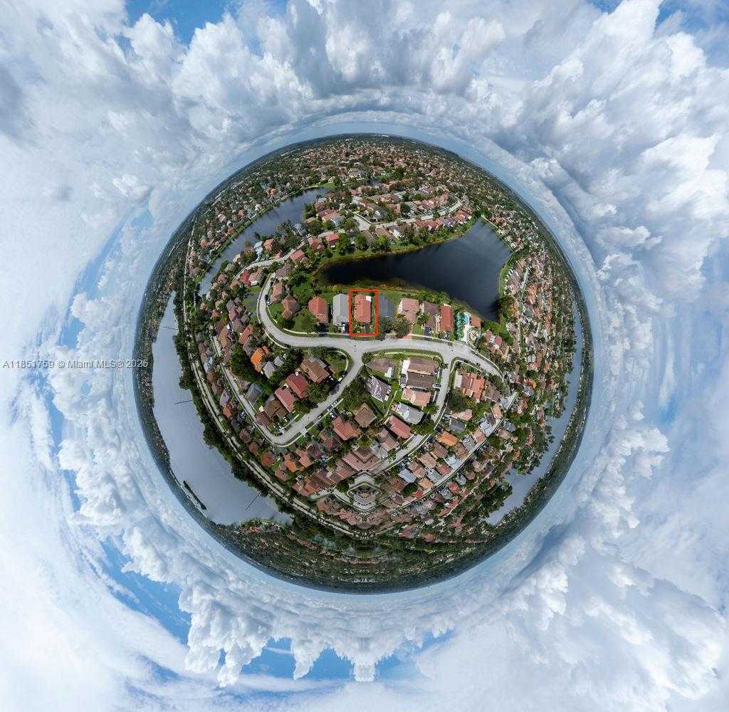 Small Image of 2002 NORTH WEST 184TH WAY, Pembroke Pines Number 25