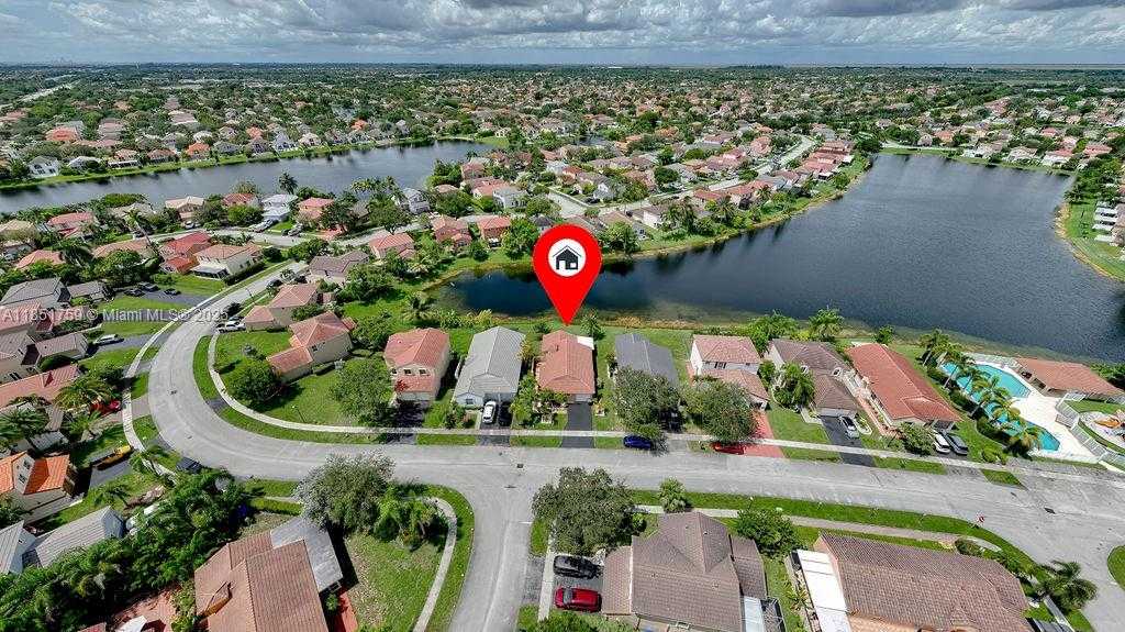 Small Image of 2002 NORTH WEST 184TH WAY, Pembroke Pines Number 26