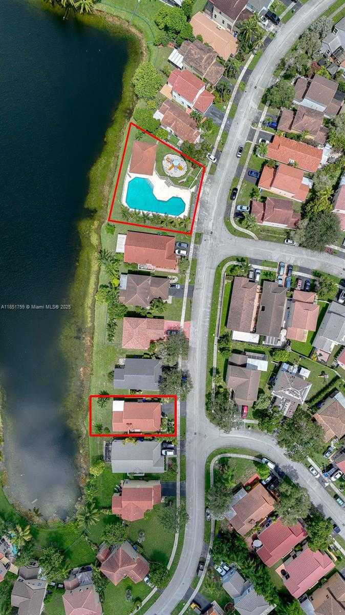 Small Image of 2002 NORTH WEST 184TH WAY, Pembroke Pines Number 27