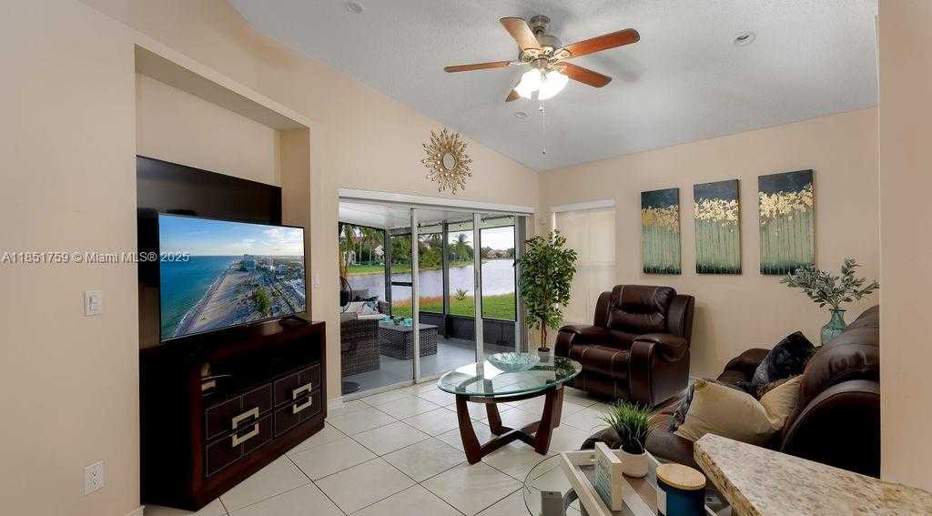 Small Image of 2002 NORTH WEST 184TH WAY, Pembroke Pines Number 3