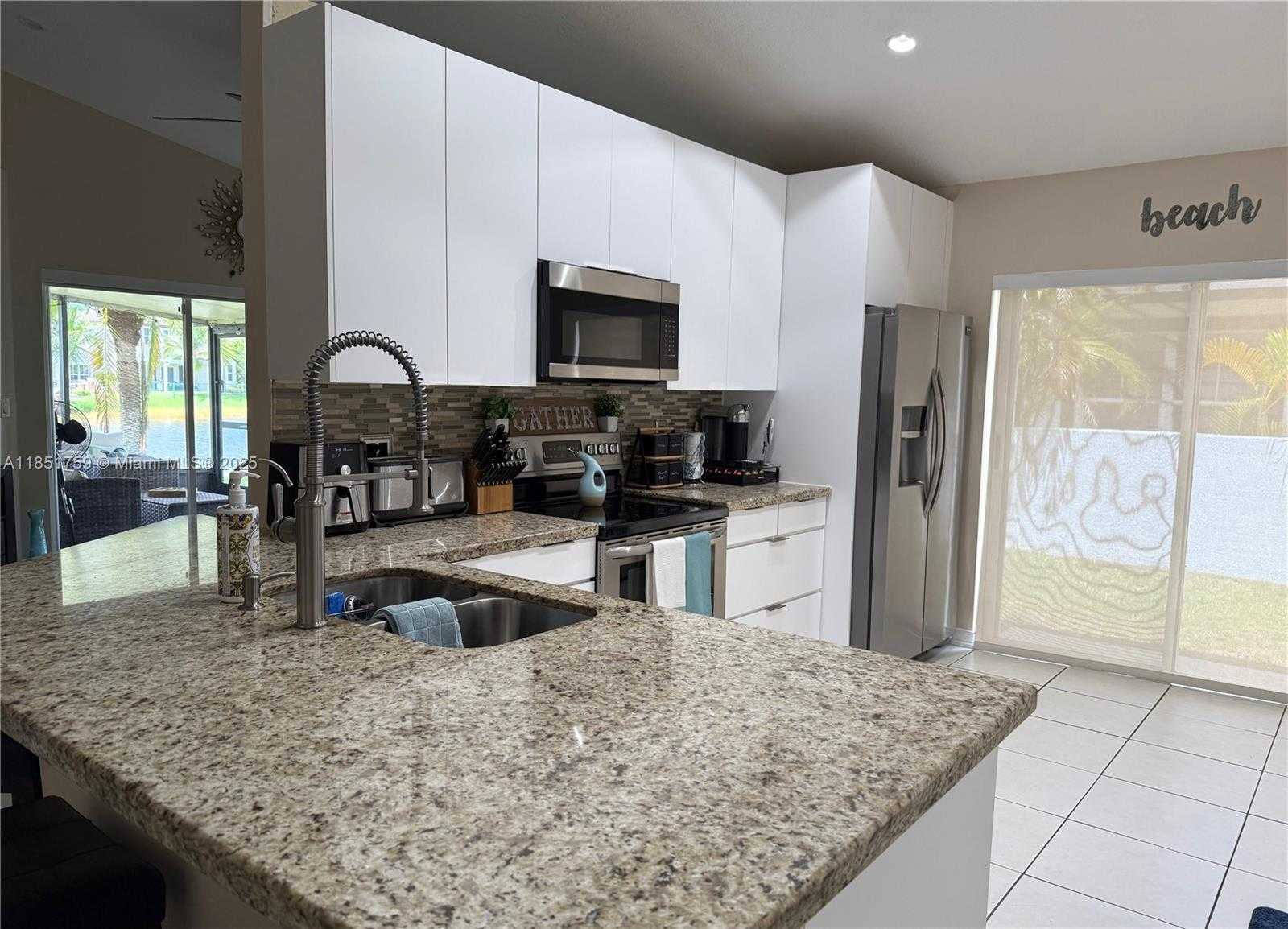 Small Image of 2002 NORTH WEST 184TH WAY, Pembroke Pines Number 5