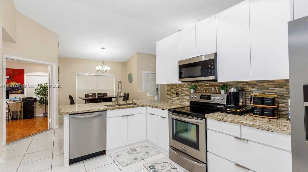 Small Image of 2002 NORTH WEST 184TH WAY, Pembroke Pines Number 6