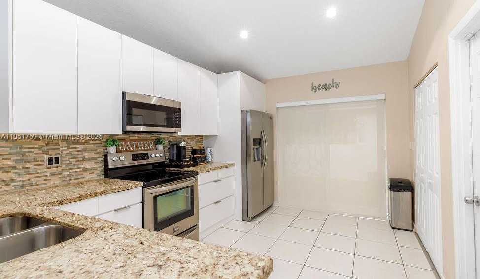 Small Image of 2002 NORTH WEST 184TH WAY, Pembroke Pines Number 7