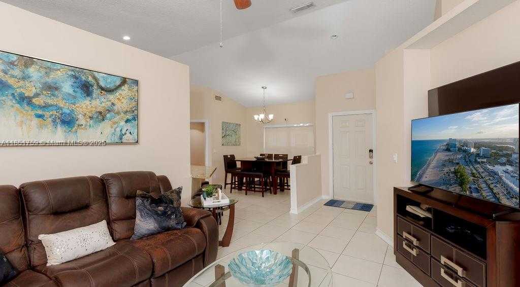 Small Image of 2002 NORTH WEST 184TH WAY, Pembroke Pines Number 9