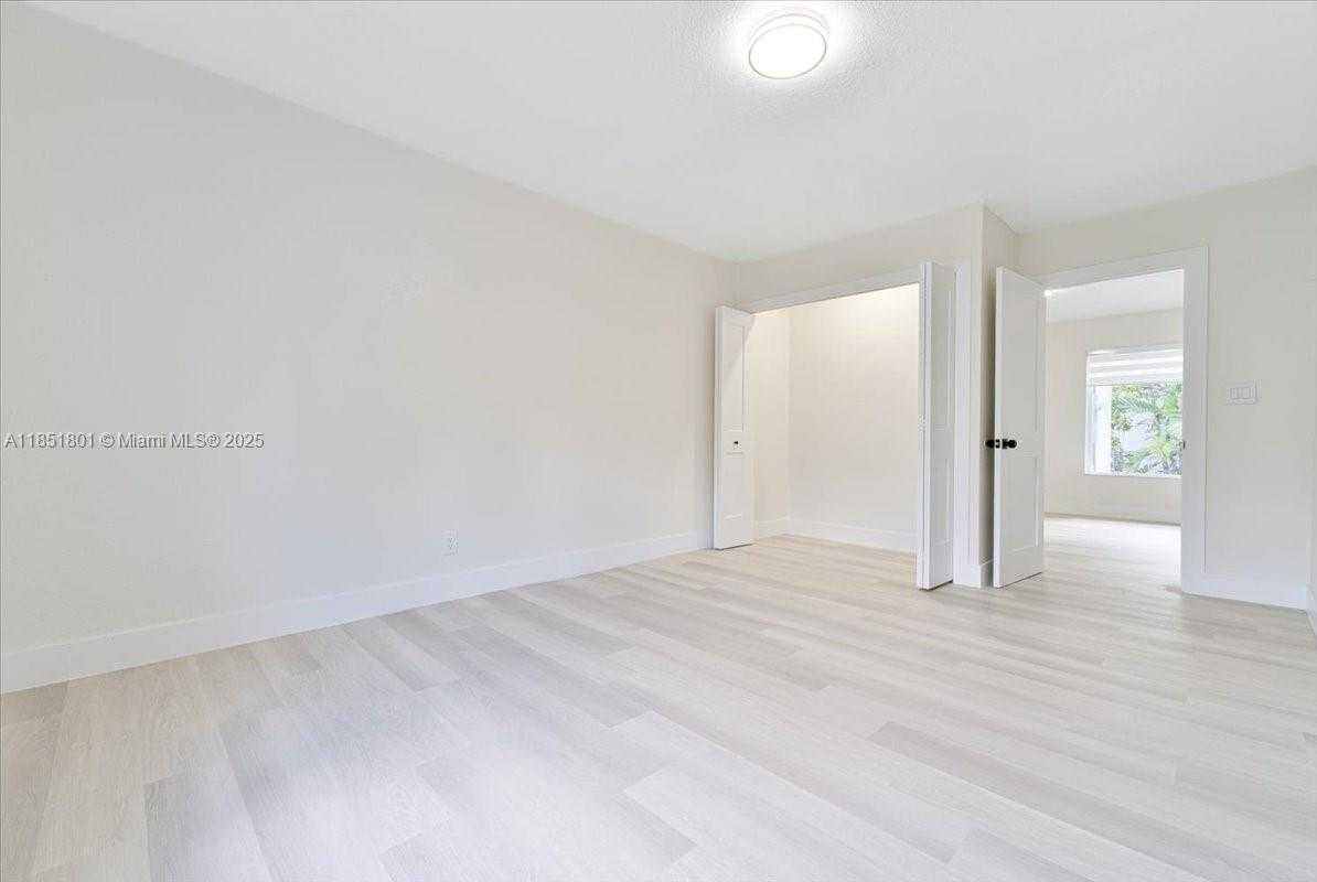 Small Image of 1026 WEST 32ND ST, Hialeah Number 16