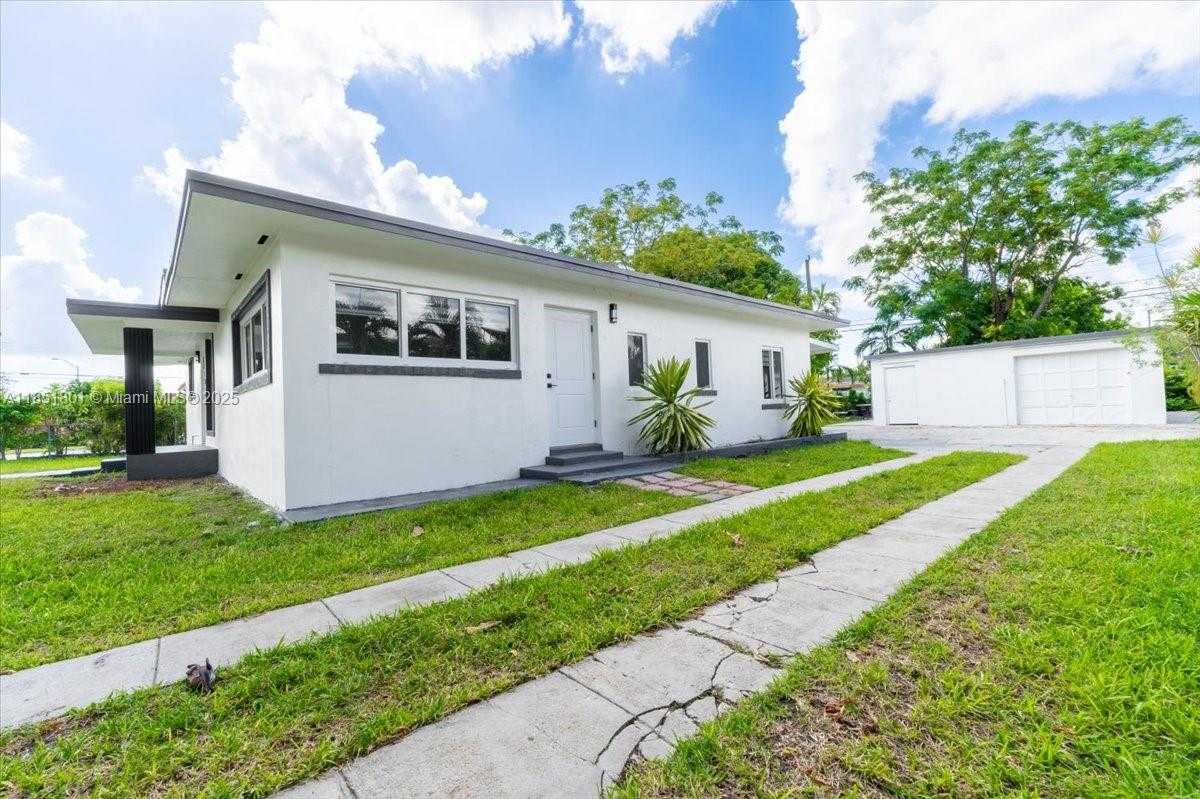 Small Image of 1026 WEST 32ND ST, Hialeah Number 27