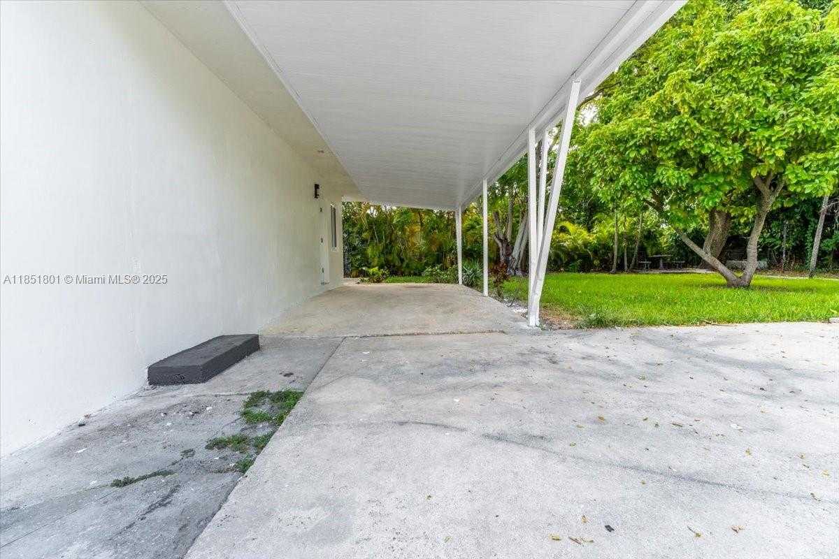 Small Image of 1026 WEST 32ND ST, Hialeah Number 31