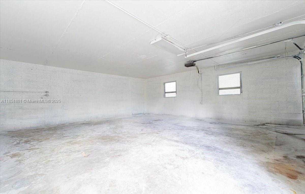 Small Image of 1026 WEST 32ND ST, Hialeah Number 33