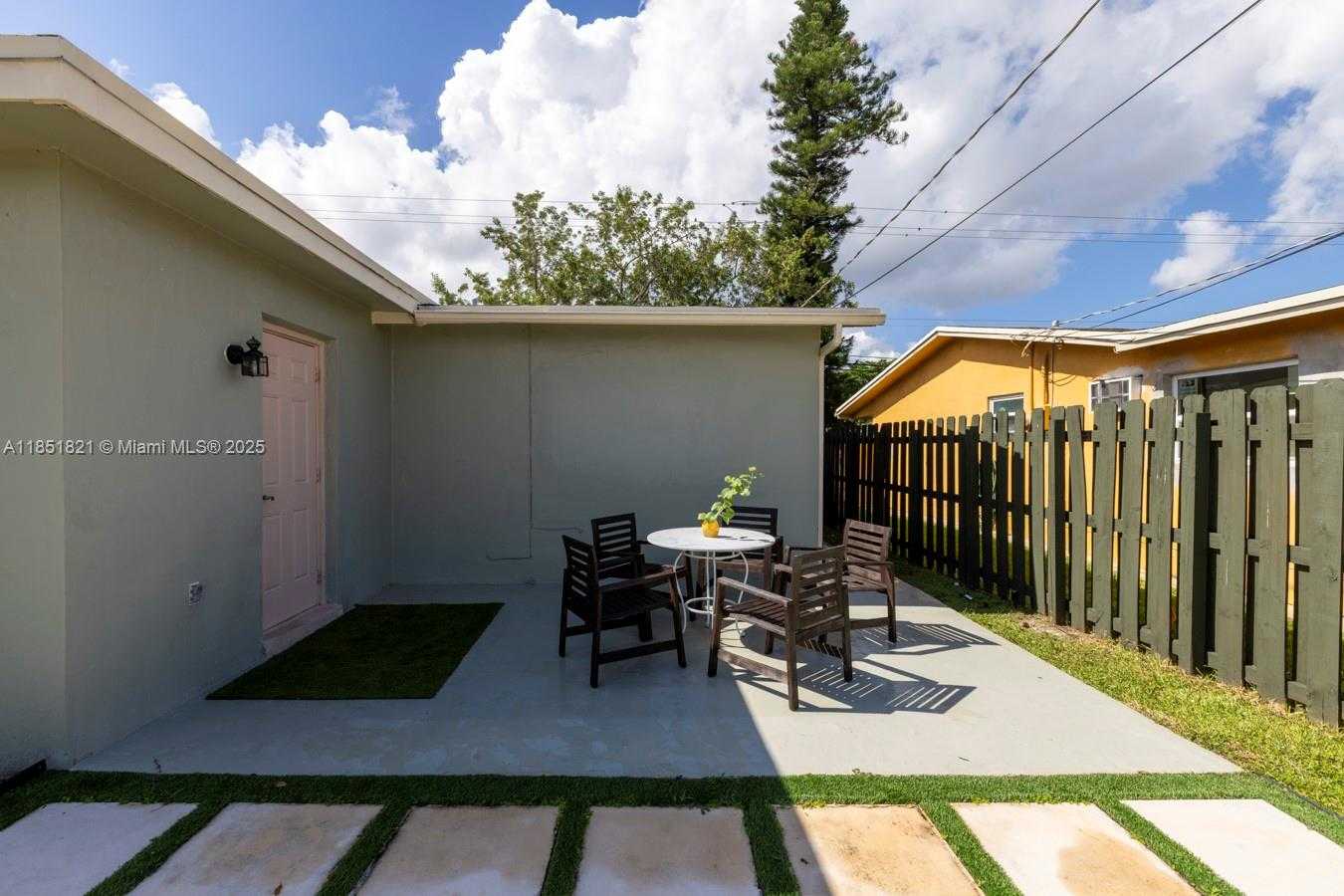 Small Image of 8941 NORTH WEST 25TH CT, Sunrise Number 38