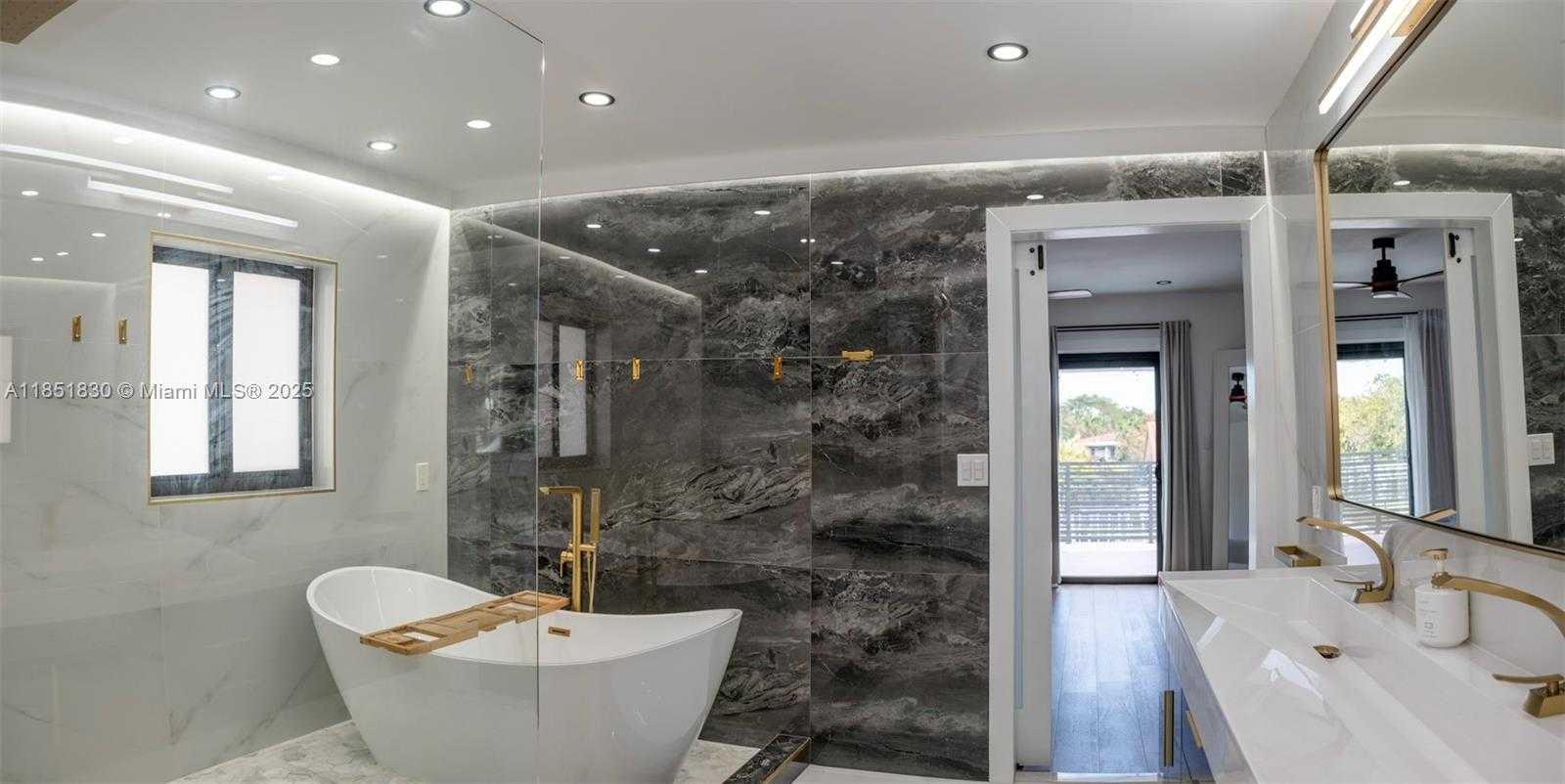 Small Image of 2931 SOUTH WEST 117TH AVE, Miami Number 23