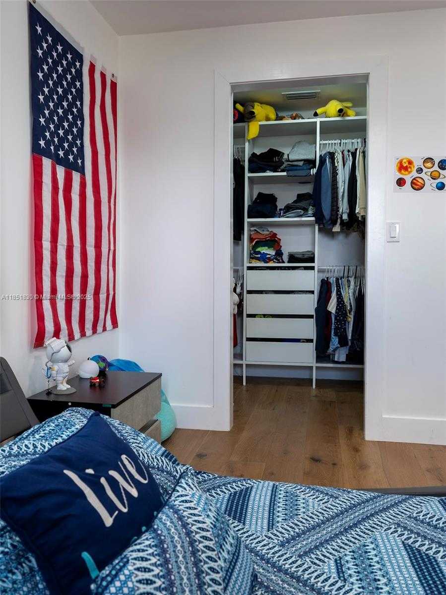 Small Image of 2931 SOUTH WEST 117TH AVE, Miami Number 42