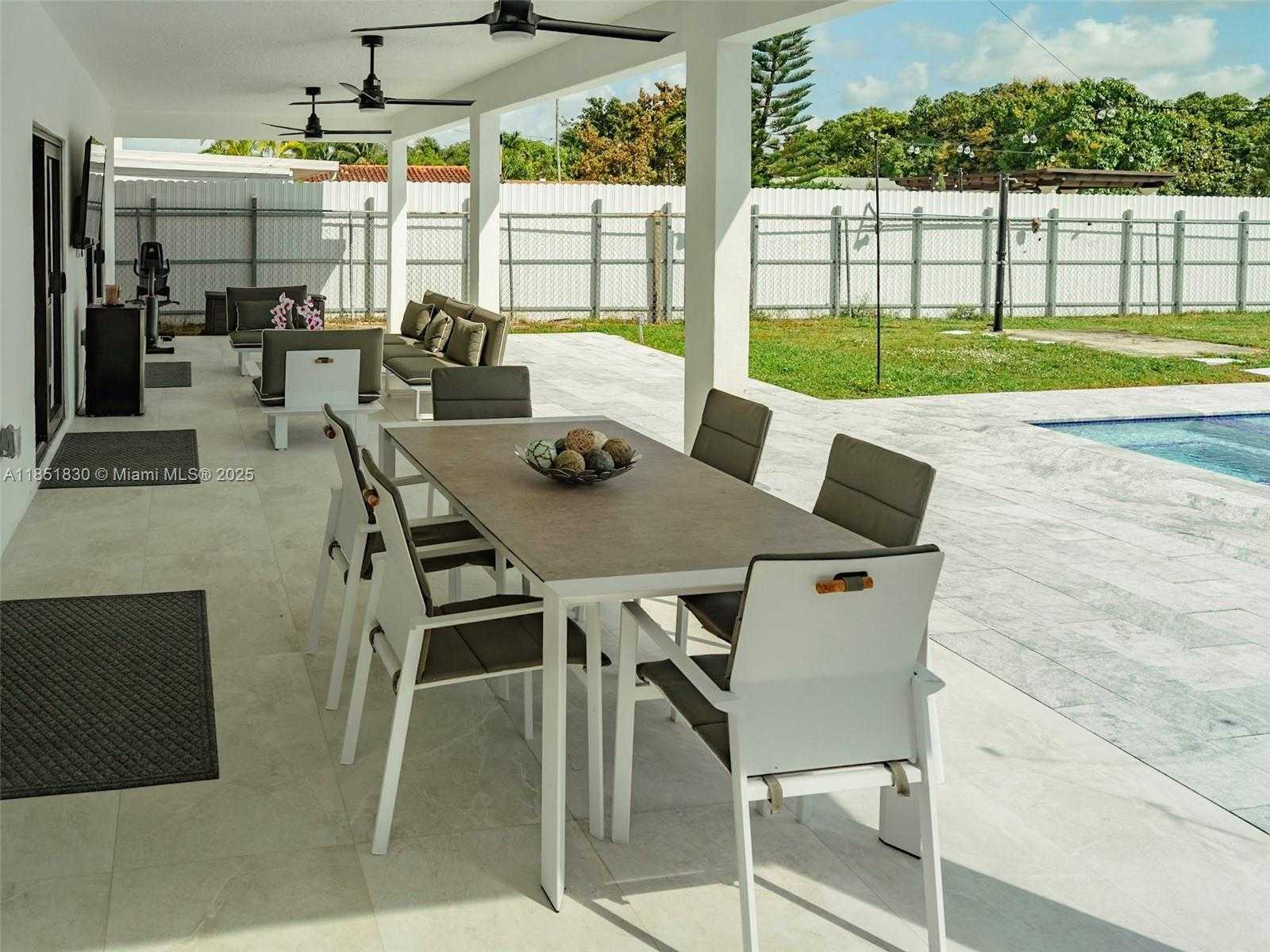 Small Image of 2931 SOUTH WEST 117TH AVE, Miami Number 47