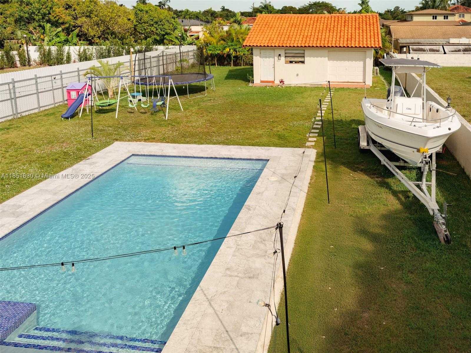 Small Image of 2931 SOUTH WEST 117TH AVE, Miami Number 53