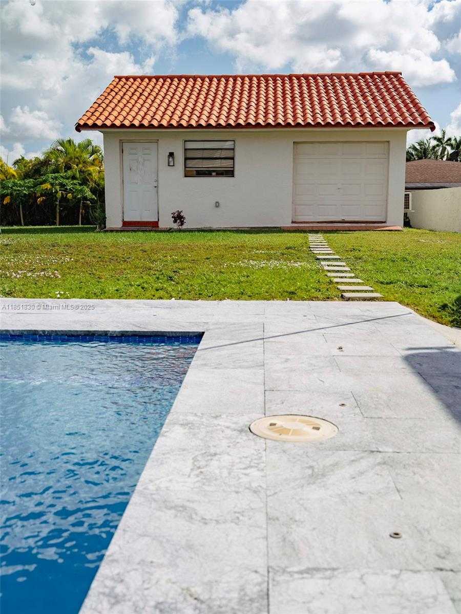 Small Image of 2931 SOUTH WEST 117TH AVE, Miami Number 56