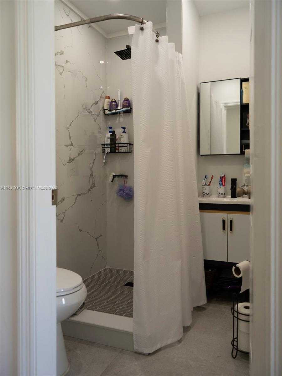 Small Image of 2931 SOUTH WEST 117TH AVE, Miami Number 64