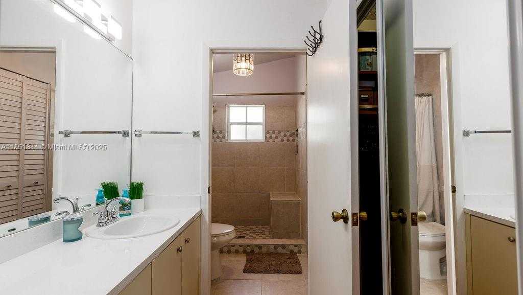 Small Image of 18446 NORTH WEST 21ST STREET, Pembroke Pines Number 15