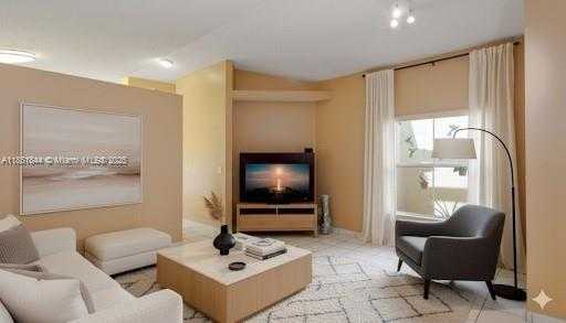 Small Image of 18446 NORTH WEST 21ST STREET, Pembroke Pines Number 4