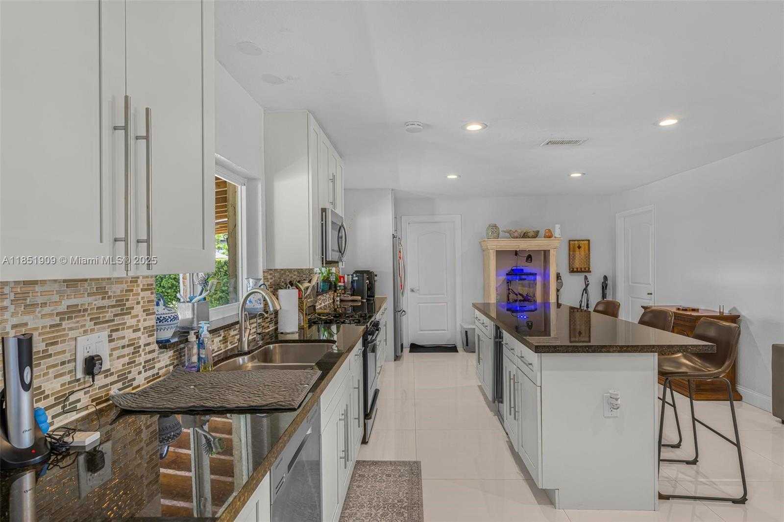 Small Image of 8220 SOUTH WEST 203RD ST, Cutler Bay Number 10