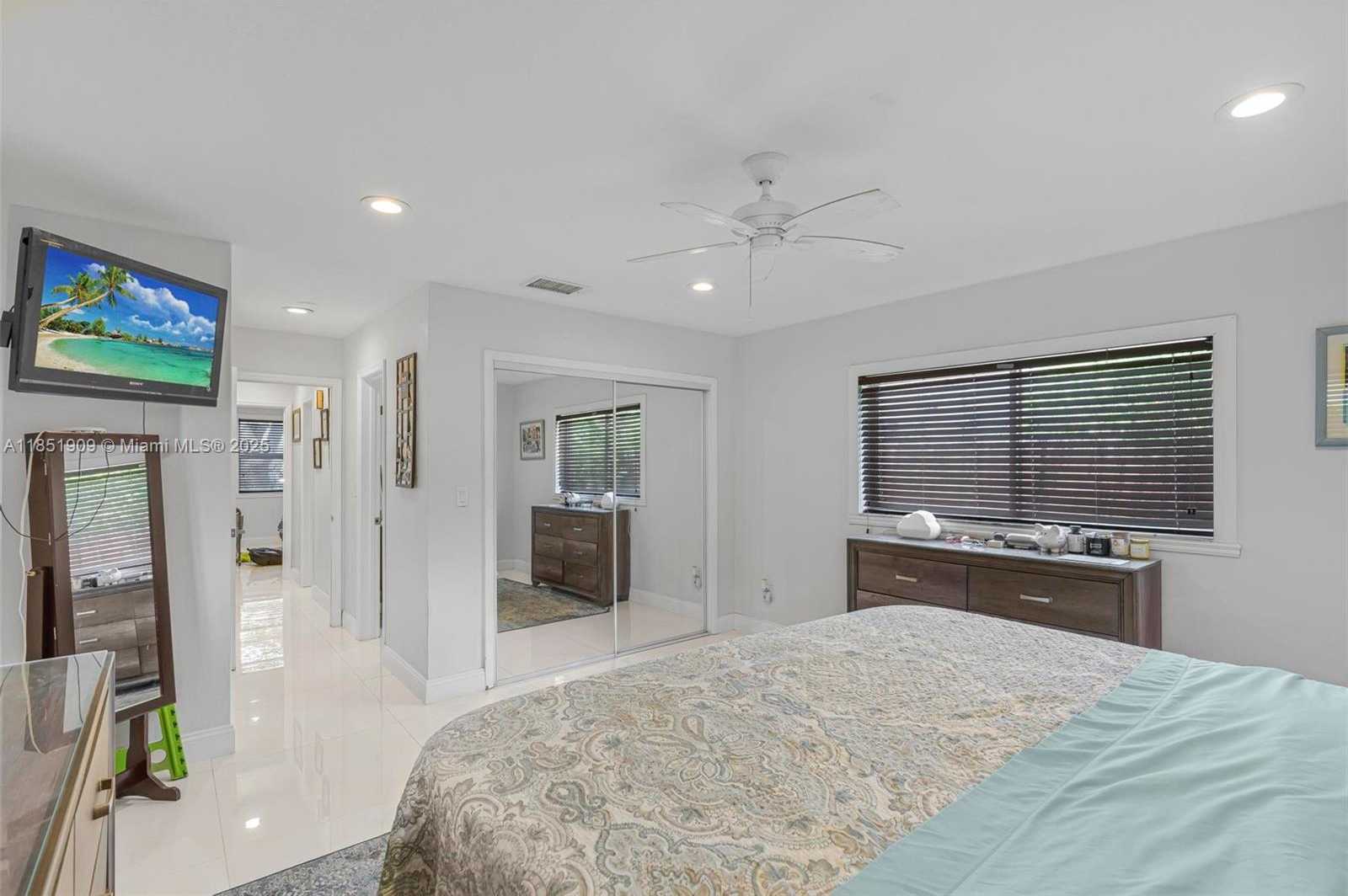 Small Image of 8220 SOUTH WEST 203RD ST, Cutler Bay Number 13