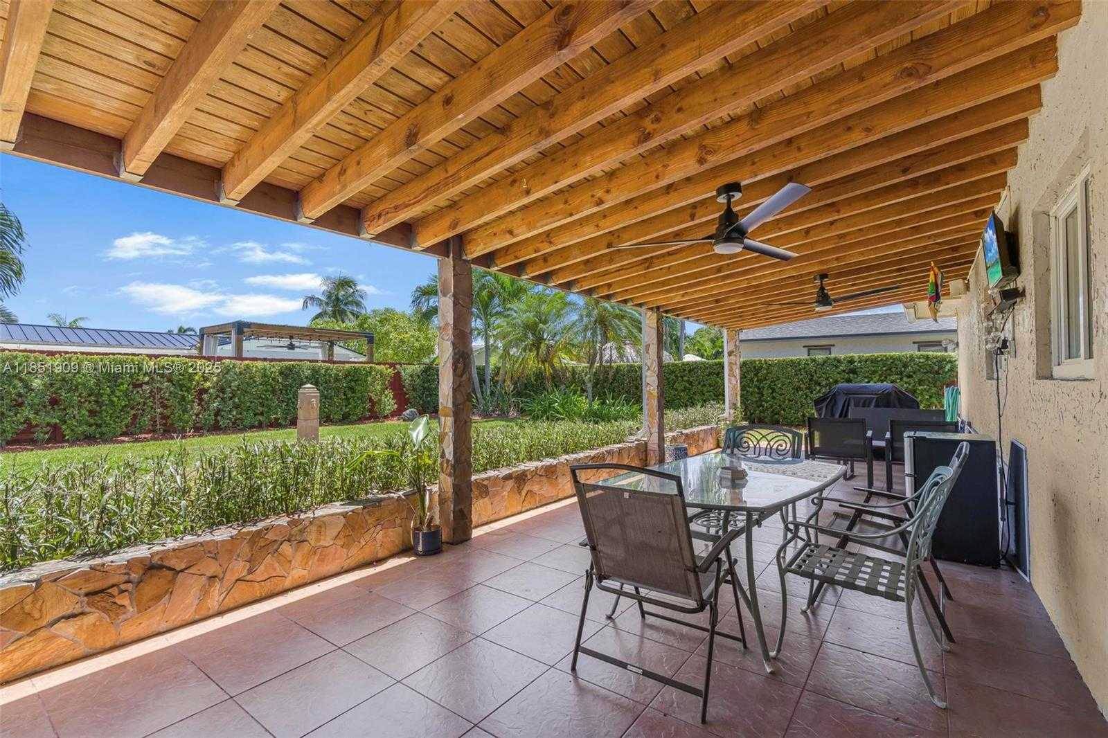 Small Image of 8220 SOUTH WEST 203RD ST, Cutler Bay Number 20