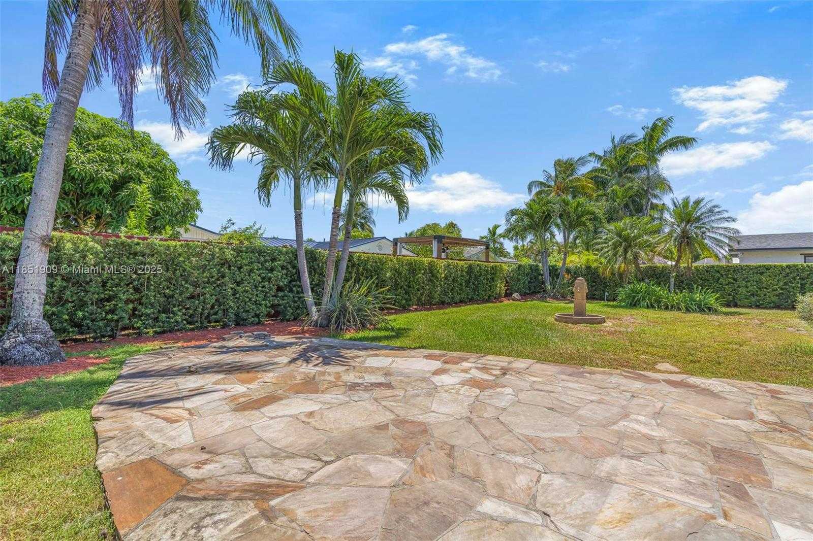 Small Image of 8220 SOUTH WEST 203RD ST, Cutler Bay Number 24
