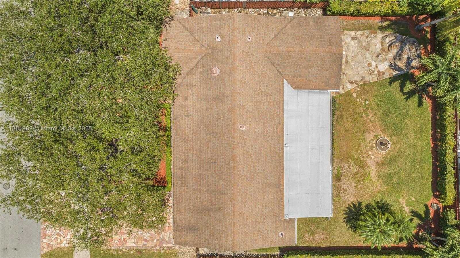 Small Image of 8220 SOUTH WEST 203RD ST, Cutler Bay Number 27