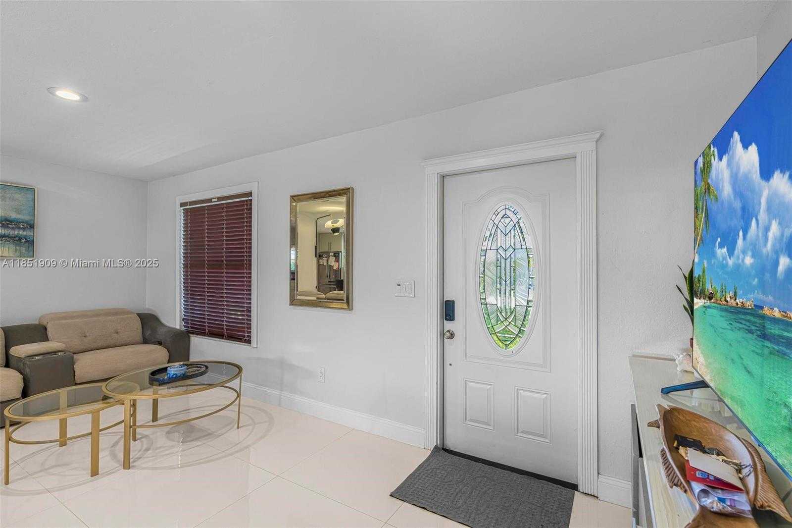 Small Image of 8220 SOUTH WEST 203RD ST, Cutler Bay Number 4