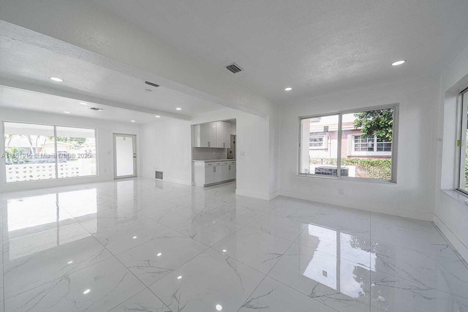 Small Image of 7721 INDIGO ST, Miramar Number 14