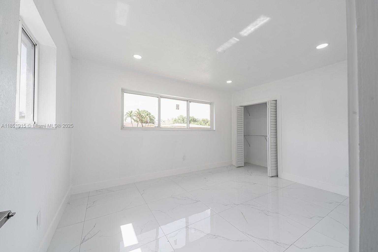 Small Image of 7721 INDIGO ST, Miramar Number 17