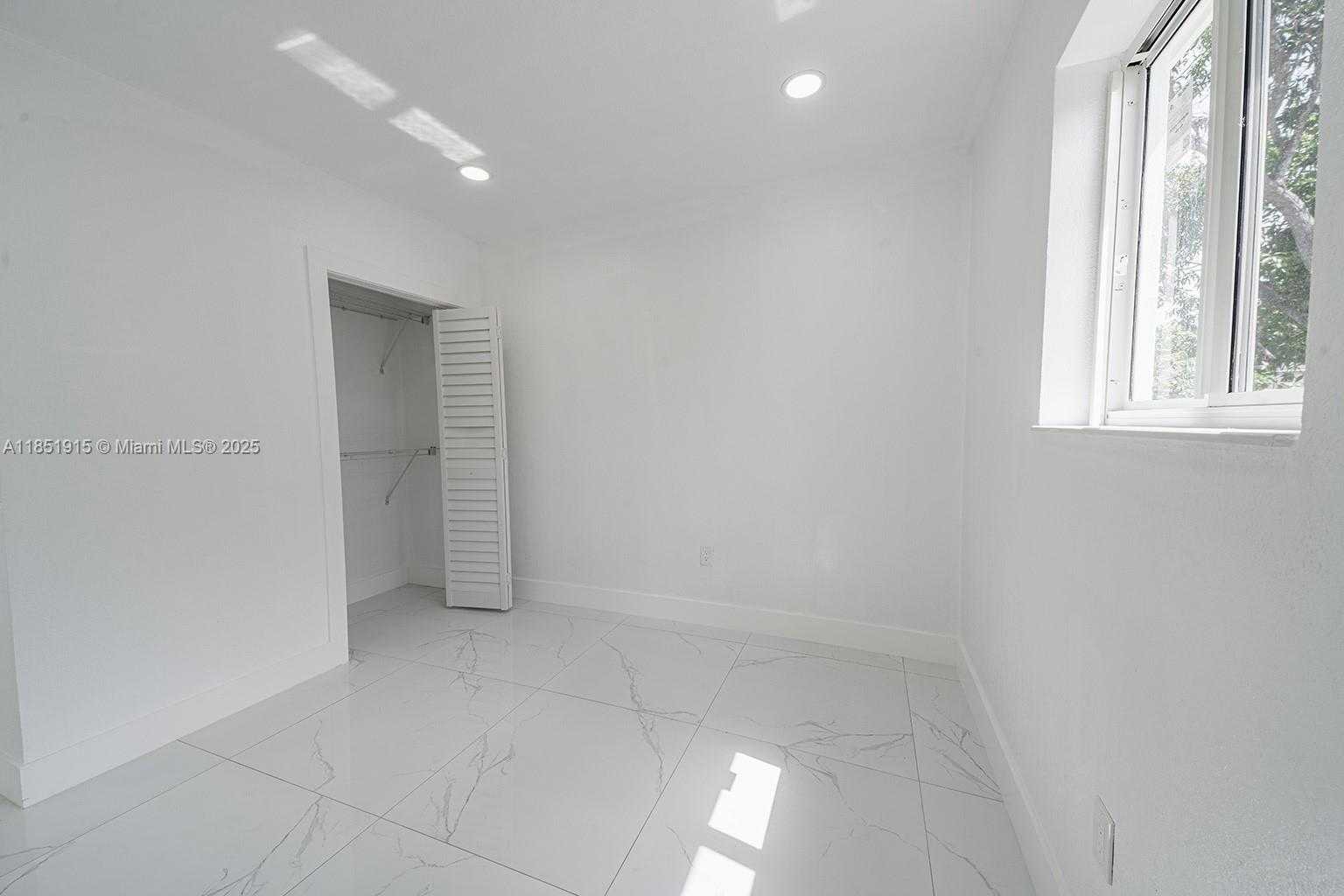 Small Image of 7721 INDIGO ST, Miramar Number 21