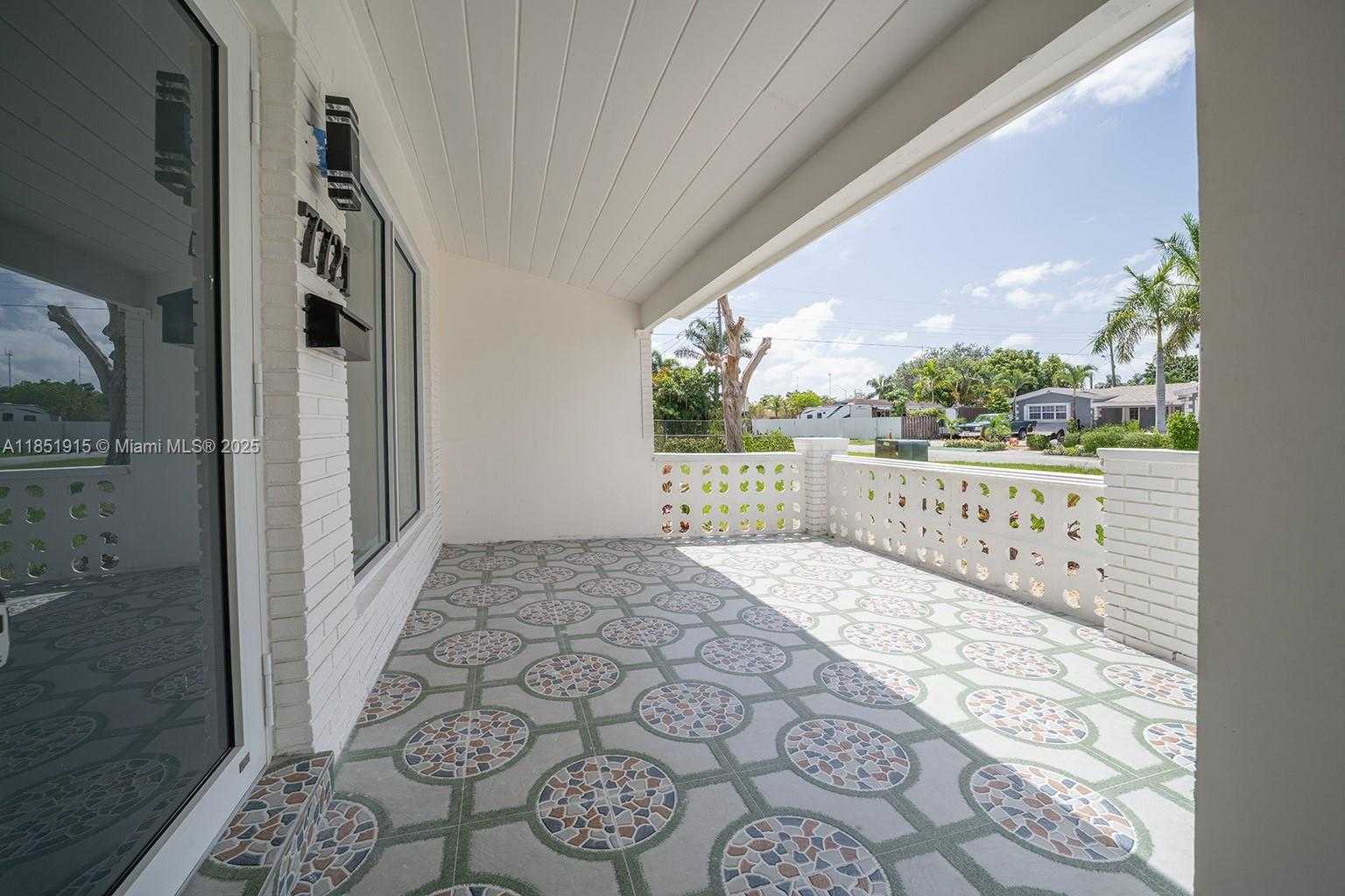 Small Image of 7721 INDIGO ST, Miramar Number 27