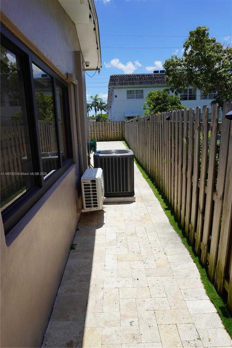 Small Image of 7140 NORTH WEST 24TH ST, Sunrise Number 31