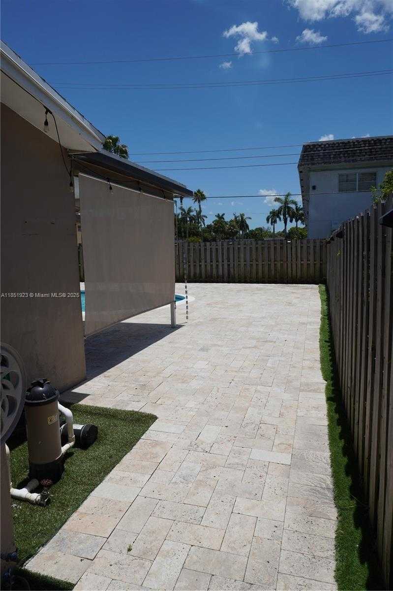 Small Image of 7140 NORTH WEST 24TH ST, Sunrise Number 32