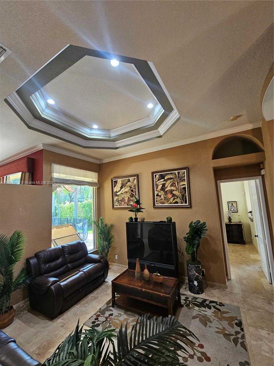 Small Image of 18951 SOUTH WEST 30 STREET, Miramar Number 24