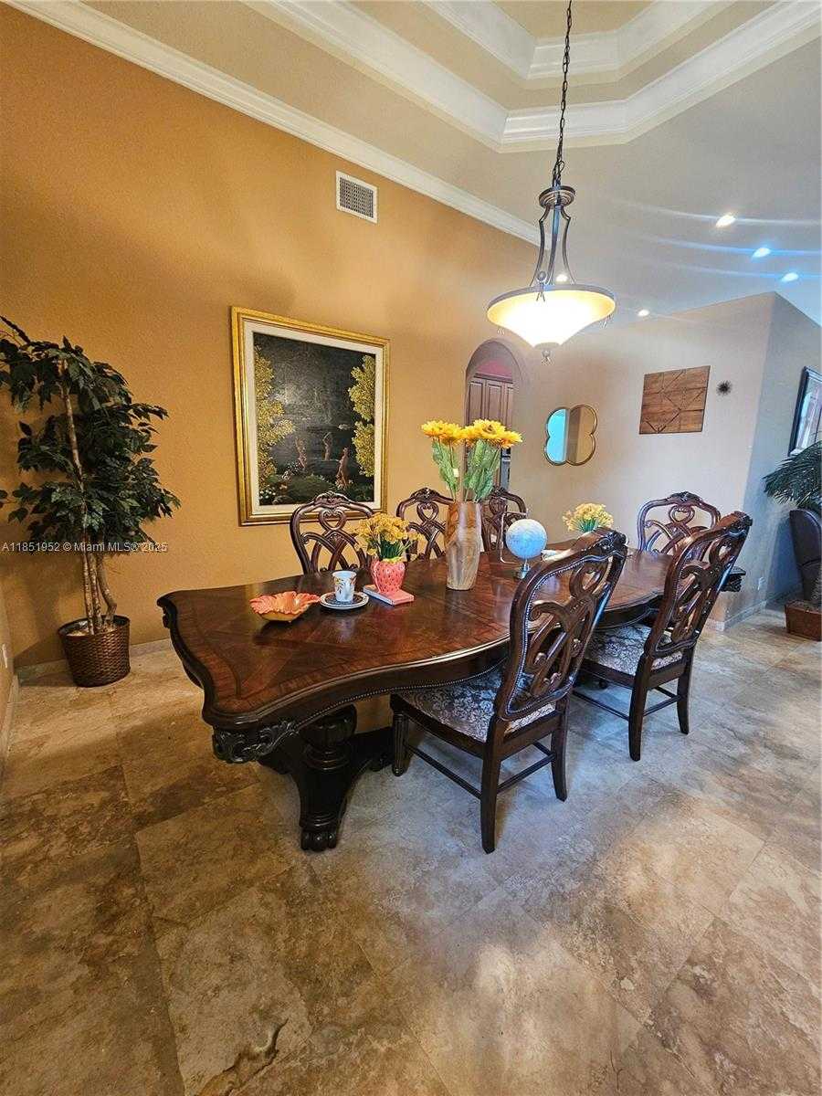 Small Image of 18951 SOUTH WEST 30 STREET, Miramar Number 27