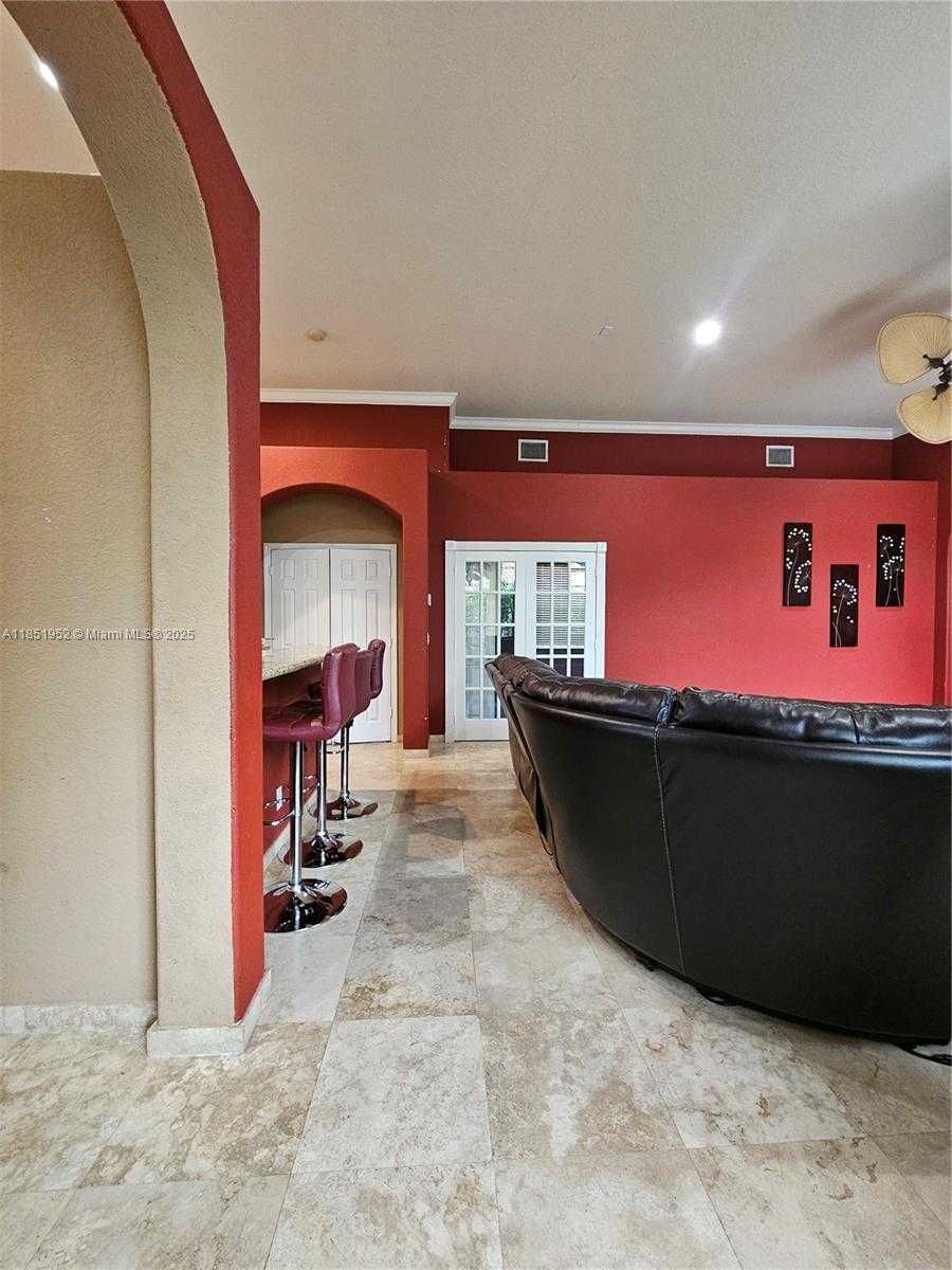 Small Image of 18951 SOUTH WEST 30 STREET, Miramar Number 34