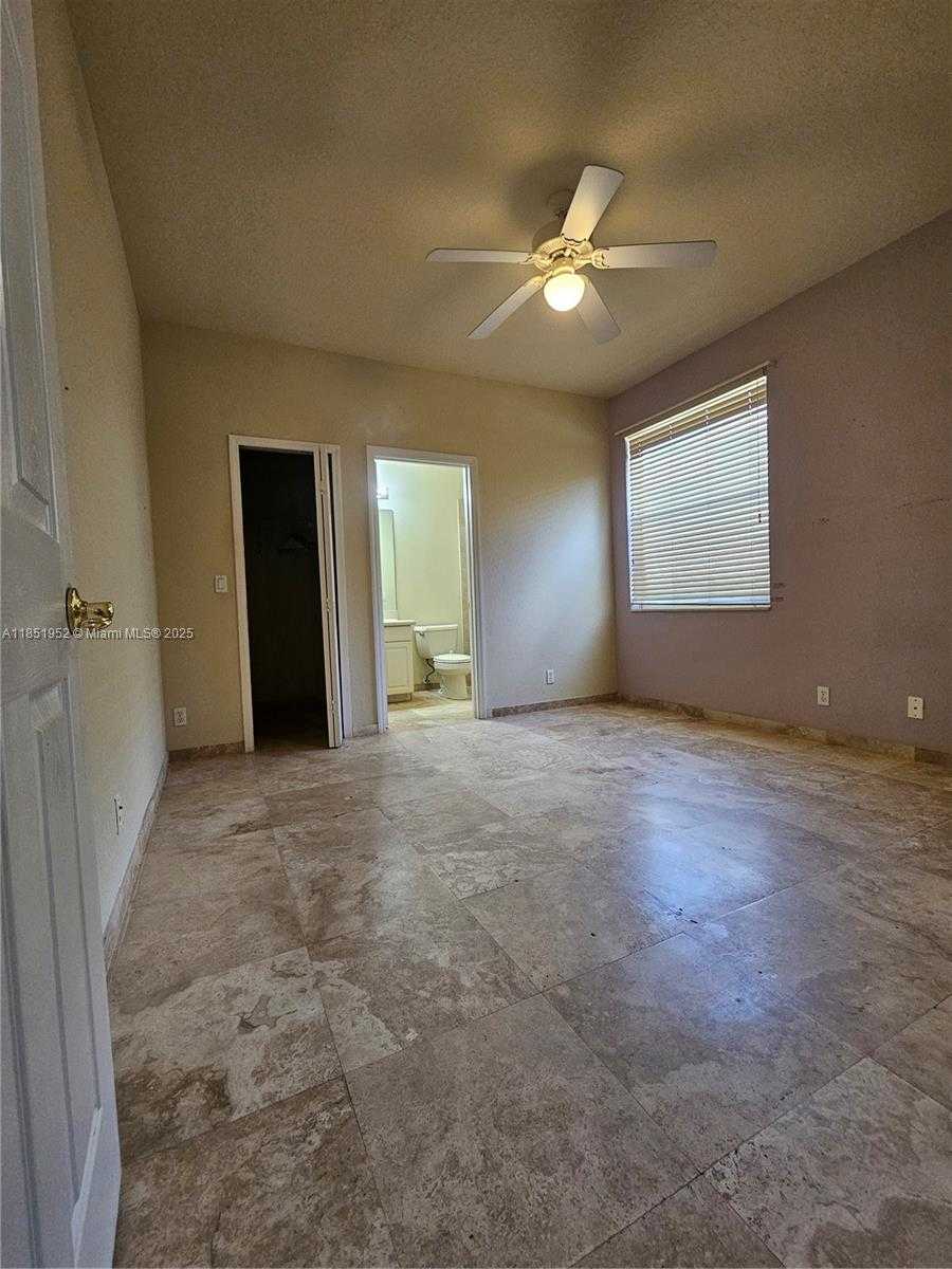 Small Image of 18951 SOUTH WEST 30 STREET, Miramar Number 38