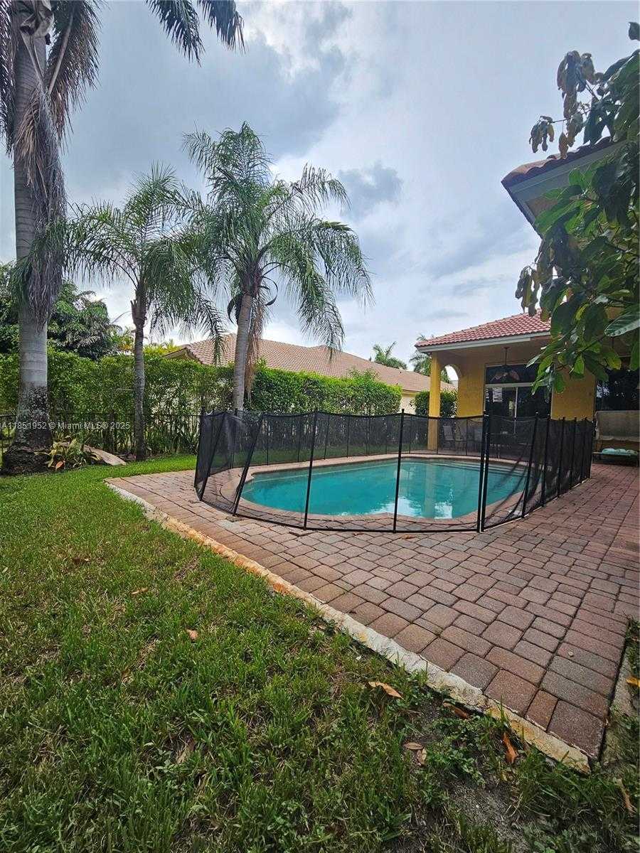 Small Image of 18951 SOUTH WEST 30 STREET, Miramar Number 58