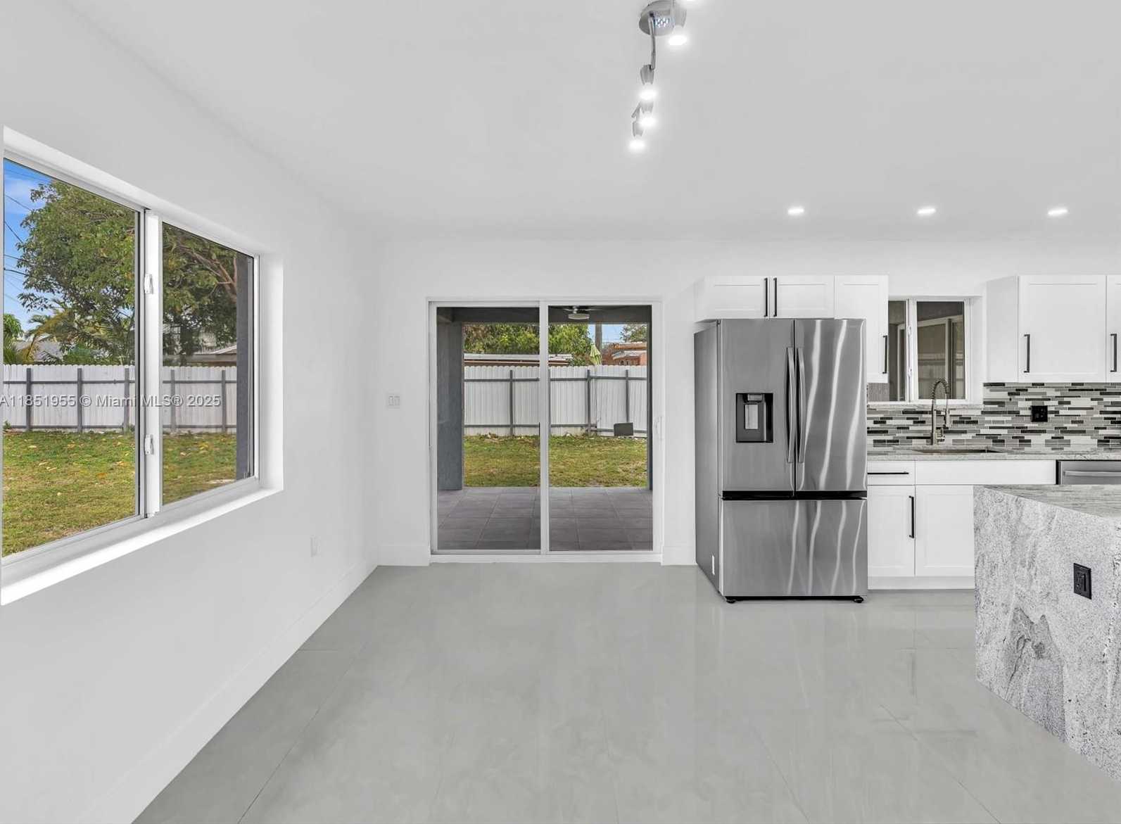 Small Image of 1140 NORTH EAST 139TH ST, North Miami Number 14